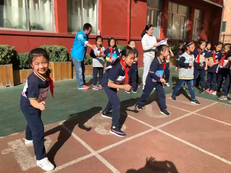 包含Ming连续三场比赛得分超过锐不可当，MAD不断突破！气势如虹延续的词条