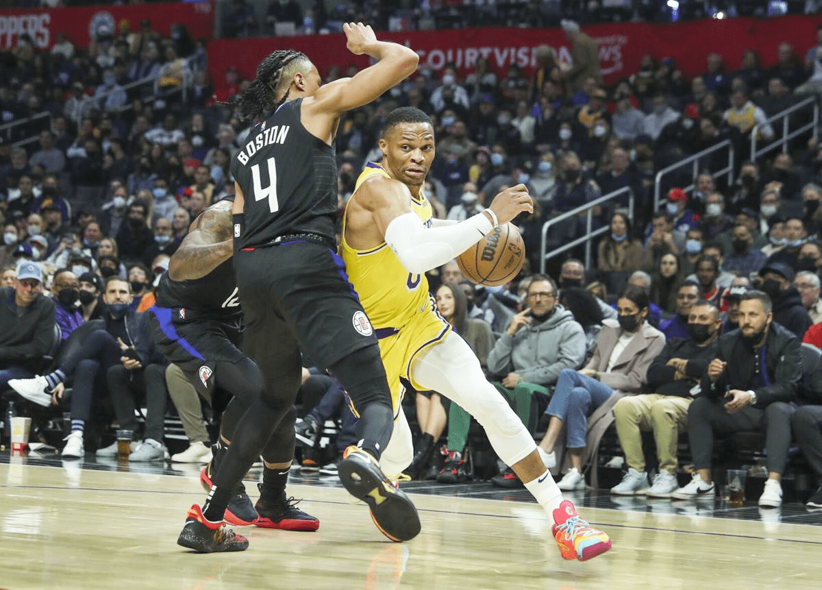 爱游戏游戏平台-德国杯赛程吃紧，AC米兰赛后临场应变，压力陡增，医务组通报恢复的简单介绍