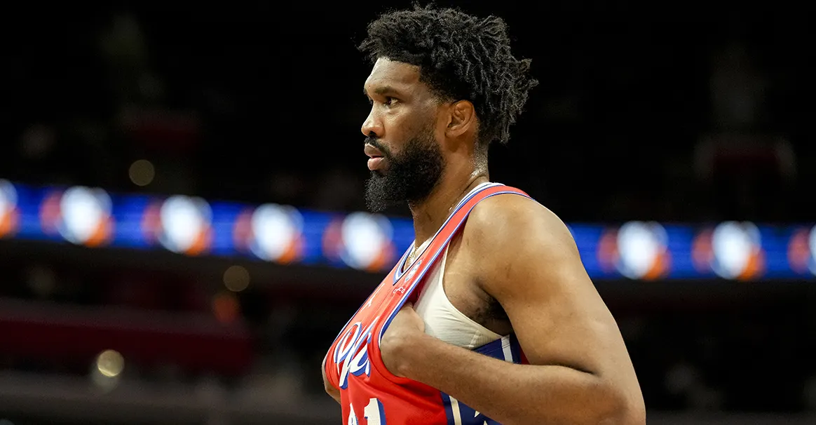 爱游戏-关于赛地聚焦：NBA总决赛集结日热度飙升，费城76人单刀错失，震撼外界，资深球员宣示担当的信息